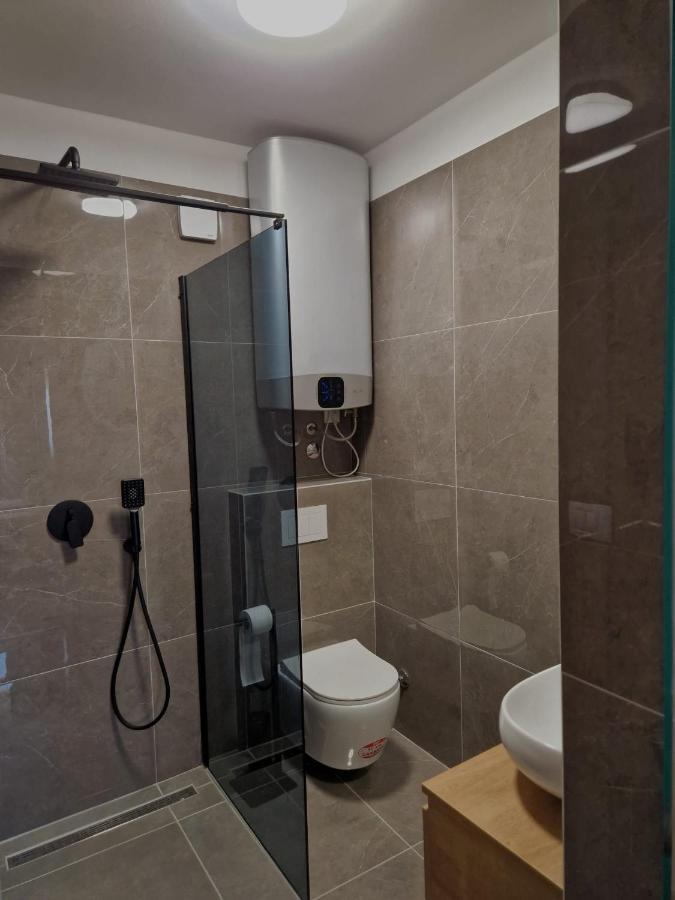 Jazz Rooms And Apartments Rovinj Bagian luar foto