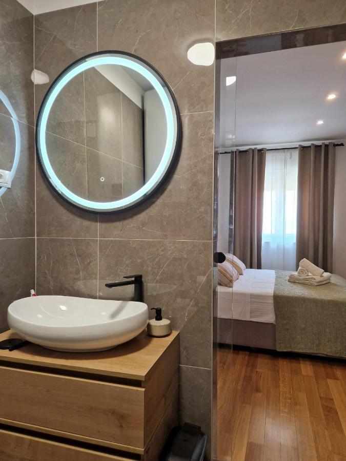 Jazz Rooms And Apartments Rovinj Bagian luar foto